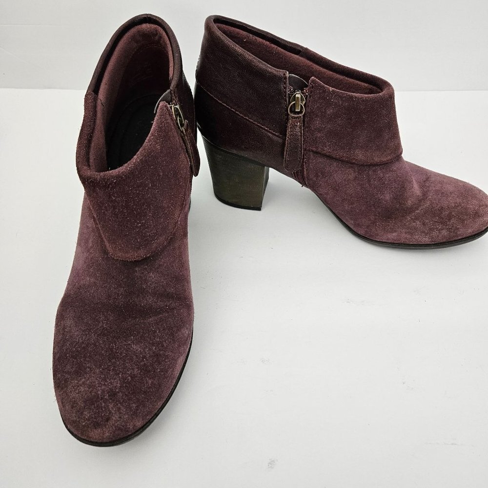 Clarks Enfield Canal Aubergine Suede Size 10 Woman Ankle Boots 2.5" Heel Zips